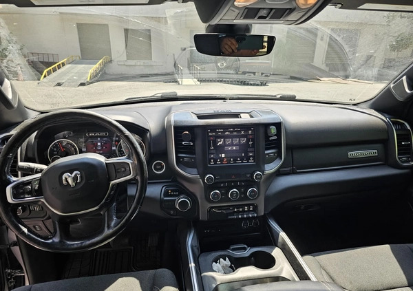 Dodge RAM cena 219000 przebieg: 117000, rok produkcji 2019 z Warszawa małe 37